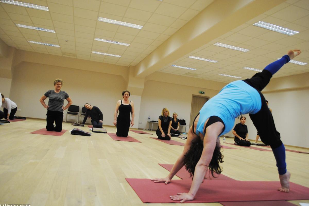 Yoga for Plantar Fasciitis — Stretches and Poses for Foot Pain Relief